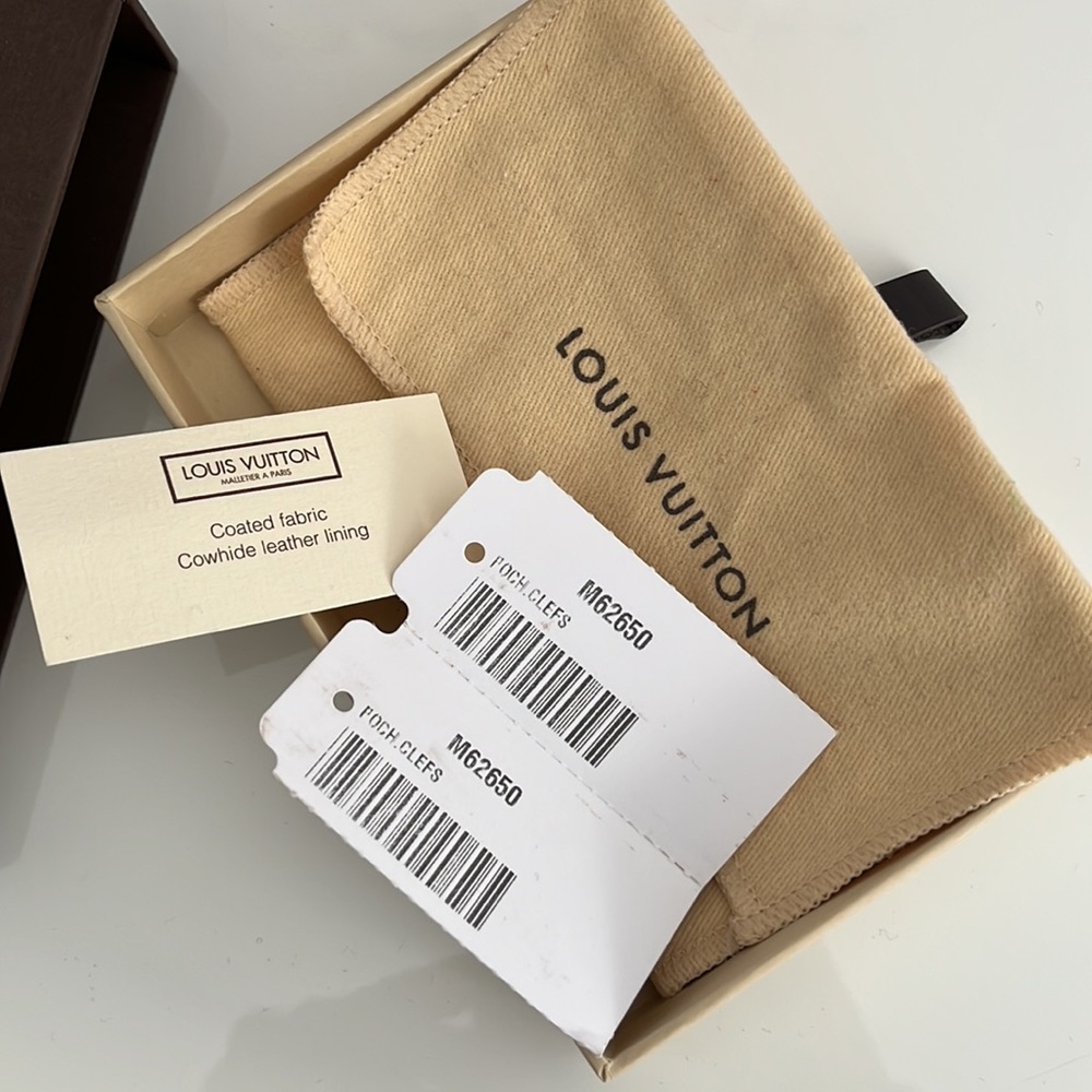 Original Louis Vuitton key pouch - Picture 3 of 11